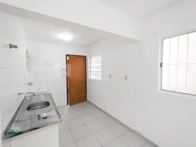 Imóvel para aluguel com 35 metros quadrados com 1 quarto em Lapa de Baixo - São Paulo - SP
