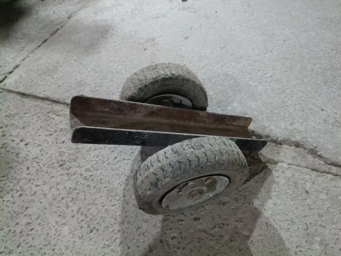 Carrinho para transportar pedra de granito 