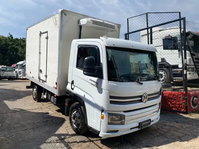 Volkswagen Delivery Express + 3.0 16V 2P TB Diesel 2023
