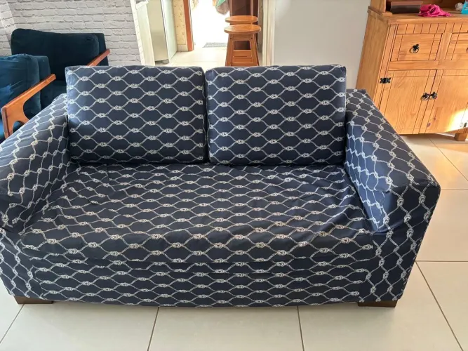 SOFÁ CAMA - 1,70 x 0,96m