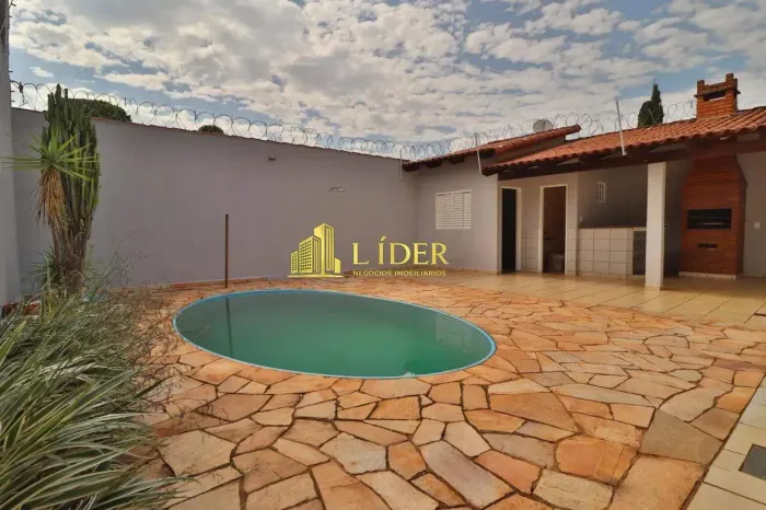 EXCELENTE CASA NO CIDADE JARDIM
