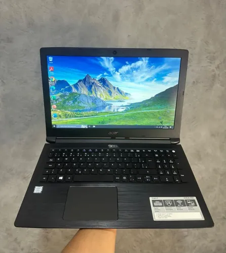 NOTEBOOK ACER I3, 256 GB SSD.