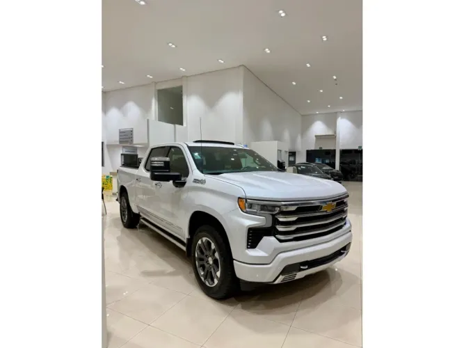 Chevrolet Silverado High Country 5.3 V8 AWD Aut. 2026