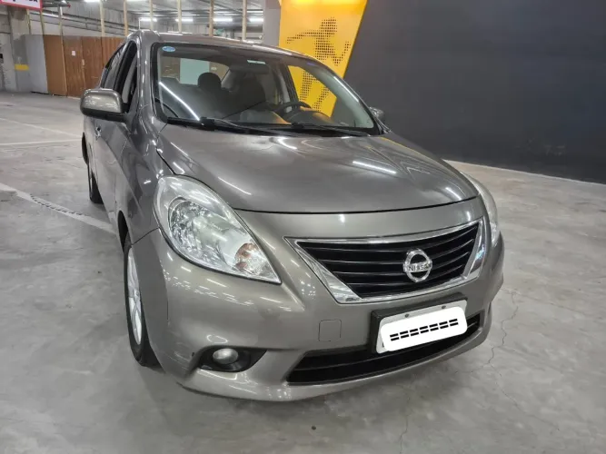 Nissan Versa SL 1.6 16V Flex Fuel 4P Mec. 2013