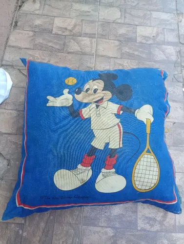 Almofada grande da Disney 