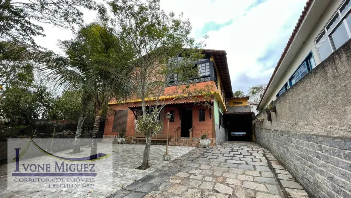Casa 02 Pavimentos em Alto Da Boa Vista - Miguel Pereira