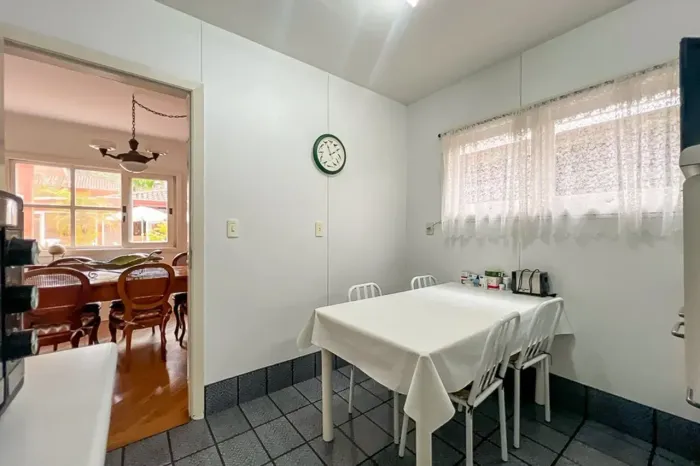 Imóvel para venda com 405 metros quadrados com 4 quartos