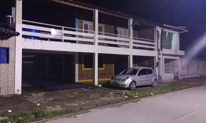 Casa em Paripueira - 3 quartos, primeiro andar, bem localizada