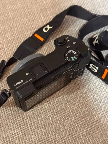 Camera Sony a6500