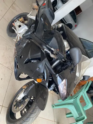Aceito troca do meu interesse, moto tem detalhes de uso, o painel não está funcionando