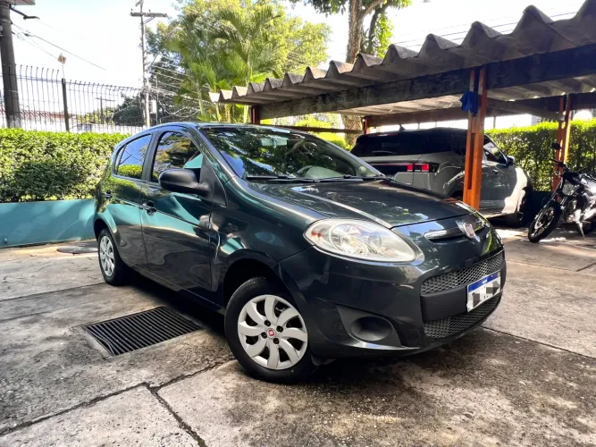 Fiat Palio Attractive 1.0 EVO Fire Flex 8V 5P 2013
