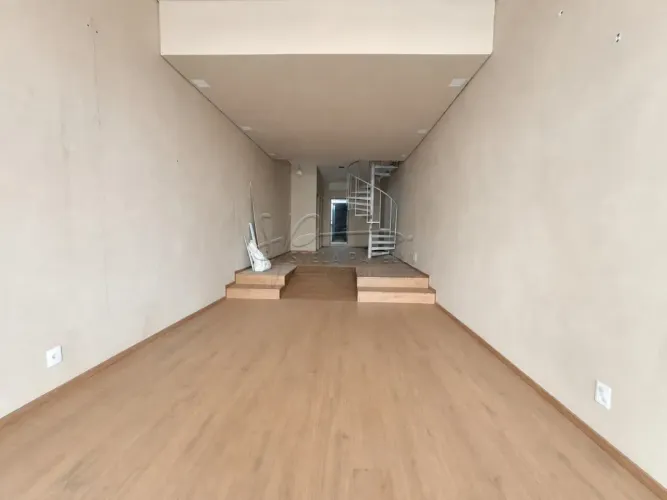 Loja comercial de 50m² com mezanino para locação - Jardim Sumaré