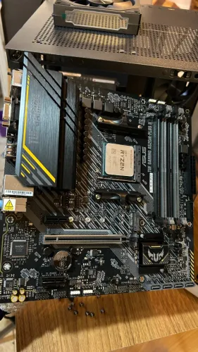 (NOVO) Kit Ryzen 5 5500X3D + TUF A520M-Plus ll