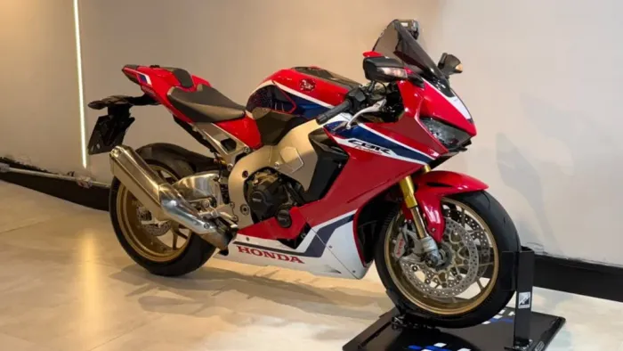 HONDA CBR 1000 RR Fireblade SP