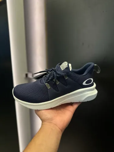 Tênis Oakley Marinho 