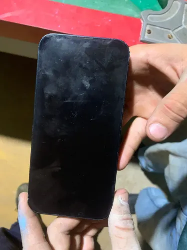 Vende-se celular iPhone 13 normal 