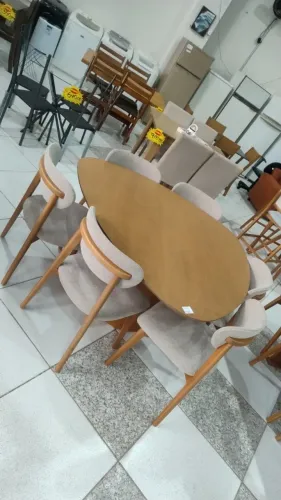 MESA OVAL C/ 6 CADEIRAS NOVA