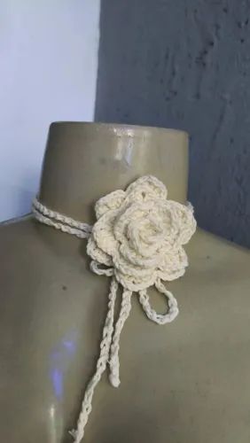 Colar de crochê para pescoço lindo