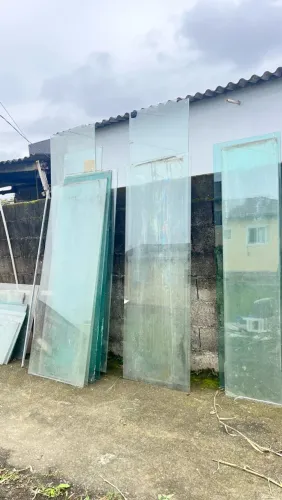Vende-se Lote 30 Vidros Temperado