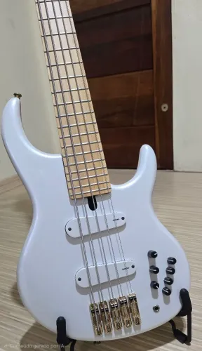 BAIXO MENDES SHARP BASS ( yamaha trb, fender, quad cortex, boss, line 6 helix, precision