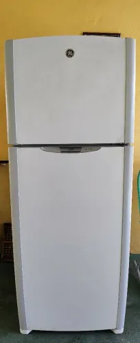 Oferta Geladeira GE 410L Frost Free
