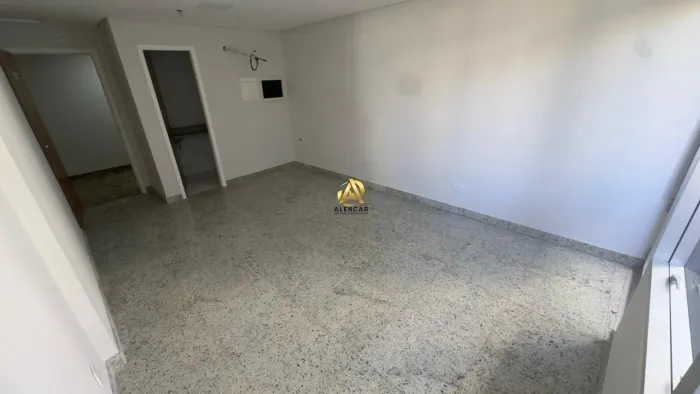 Sala Comercial Cerca de 30m² na Praia da Costa Localização Estratégica