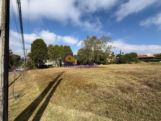Ibiúna, terreno em condomínio de alto padrão a apenas 65km de SP