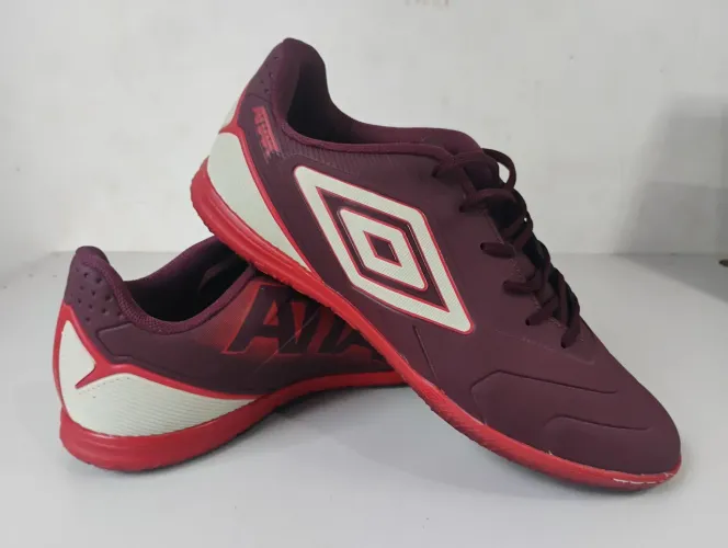 Chuteira Society Umbro Attak 44BR
