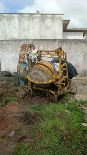 Vende -se uma Betoneira de 600 litros