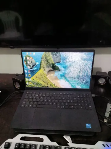 Notebook Dell Inspiron 15 3520 Intel i3 12ª Ger 8GB RAM SSD 256GB
