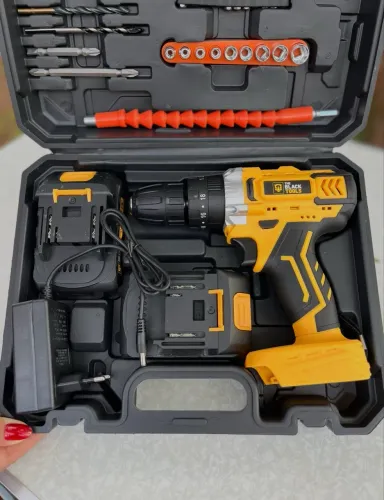 Furadeira e parafusadeira black tools