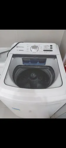 MÁQUINA DE LAVAR ROUPAS 14 Kg EM EXCELENTE ESTADO