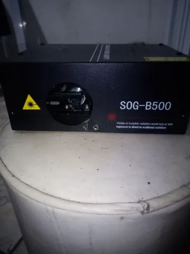 Lazer de raios B500 azul brinde 1 litro máquina de fumaça 