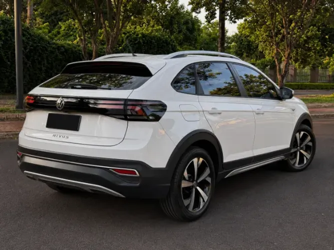 Volkswagen Nivus Highline 1.0 200 TSI Flex AUT 2021