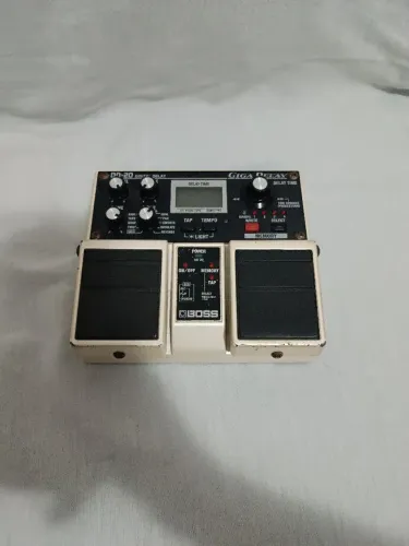 Pedal delay Boss dd20