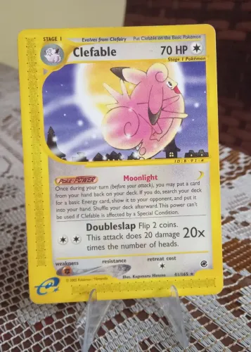 Carta Pokémon tcg em inglês de 2002 coleção Expedition base set da Clefable em estado MP