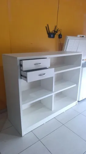 Balcão semi-novo