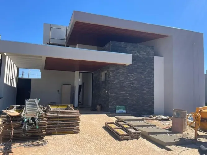 Casa no Vivendas da Mata Portal Paineira | É aqui na Imobiliária Rosa e Rangel