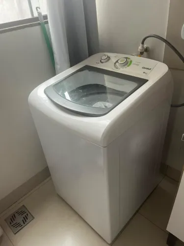 Máquina de lavar com centrífuga-Cônsul 800,00 