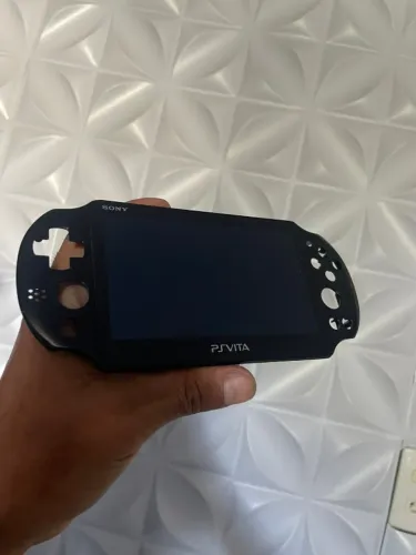 Tela PS Vita Slim com uma pequena mancha mas funciona perfeitamente!!