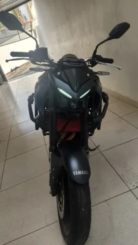 MT 03 único dono