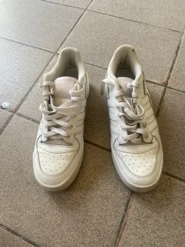 Tênis casual unissex adidas