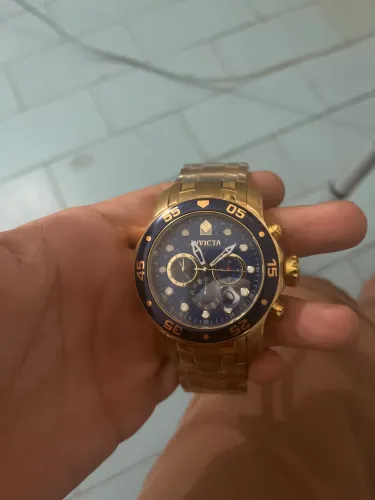 Oportunidade Relógio invicta NOVO NO PLÁSTICO