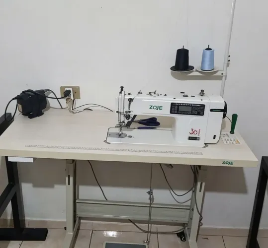 Maquina de costura reta eletrônica completa