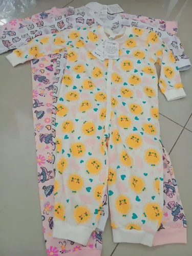 Pijamas infantis tamanhos 1,2 e 3