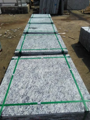 Piso de Granito Samoa 90 x 90