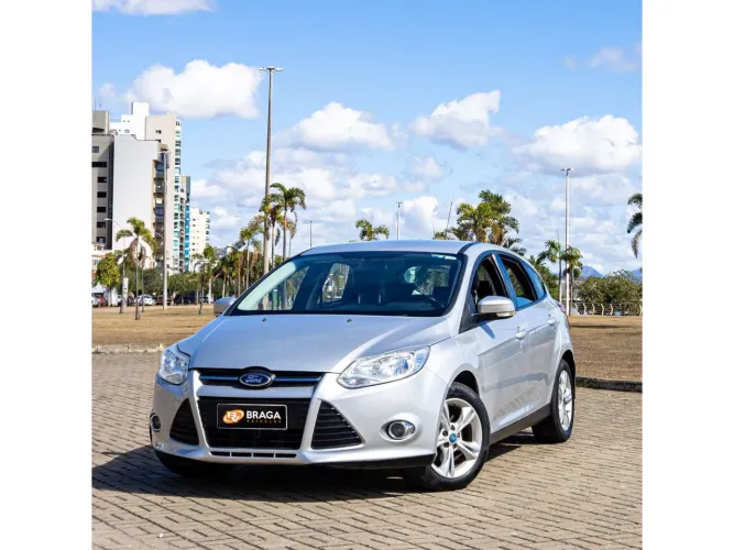 Ford Focus 1.6 S/1.6 SE Flex 16V 5P AUT 2014