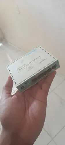 Mikrotik RB750Gr3 hEX