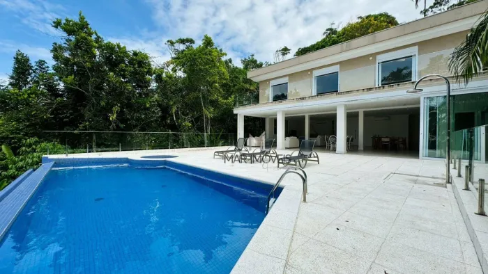 Casa com 4 dormitórios à venda, 800 m² por R$ 9.000.000,00 - Praia de São Pedro - Guarujá/