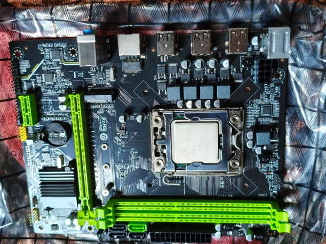 Kit X79 placa+ processador+ ram 8gb+ espelho.